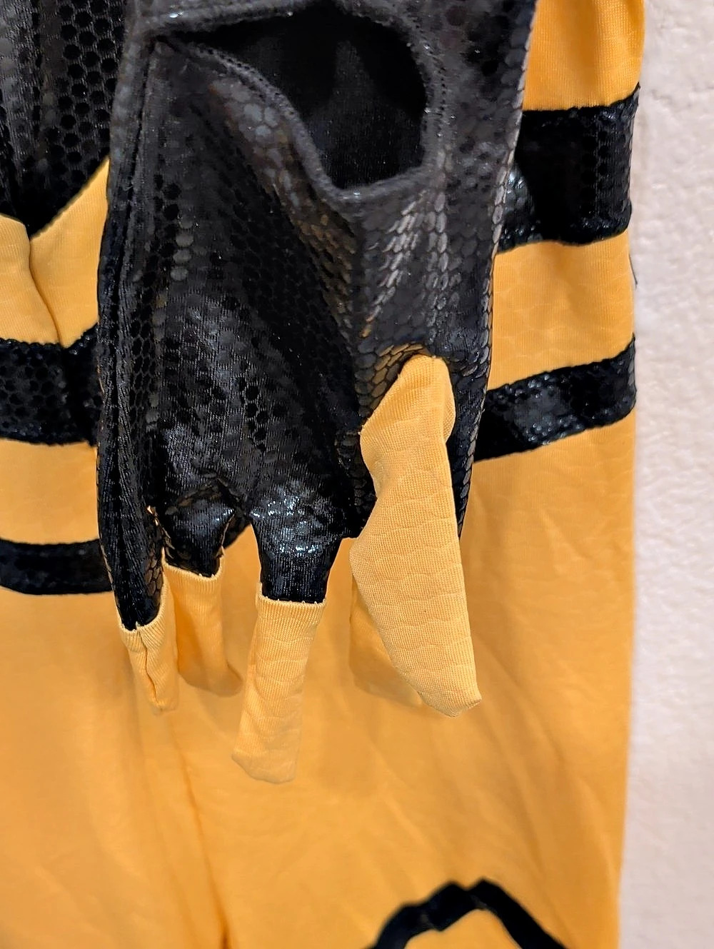 Miraculous Spirit Halloween Queen Bee Yellow & Black Costume Girls Like New - Picture 11 of 13